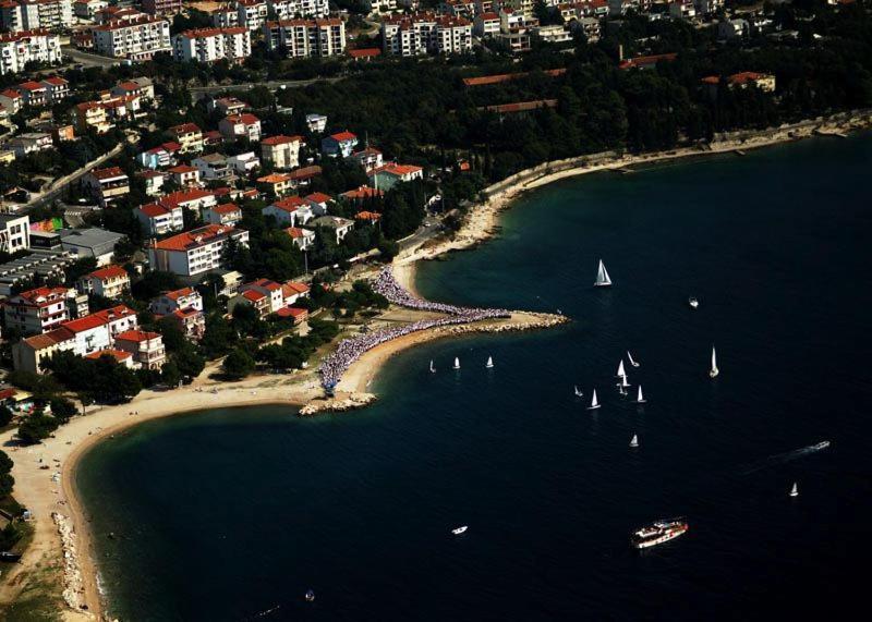 Apartments Flora Crikvenica Zewnętrze zdjęcie